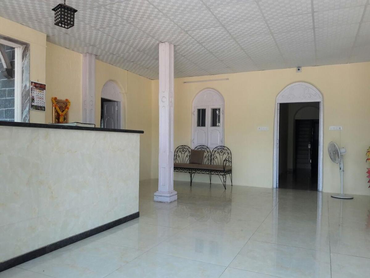 Oyo 11395 Hotel Ritz Heritage Lonavala Exterior photo